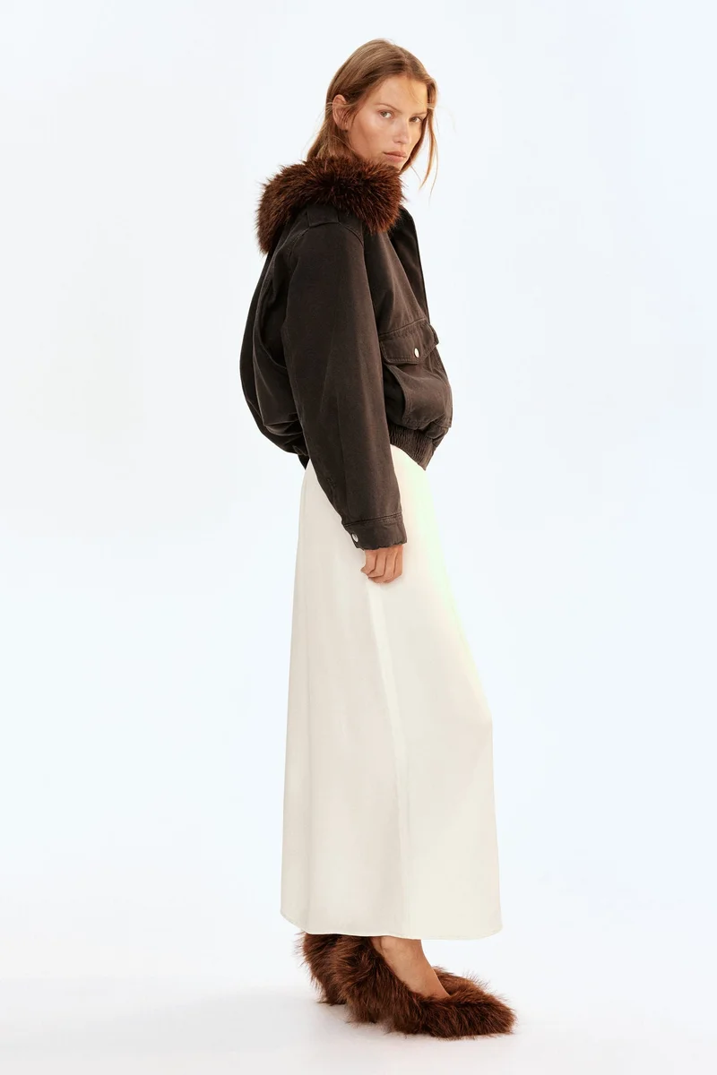 اتش اند ام جاكيت فضفاض بقبة عالية