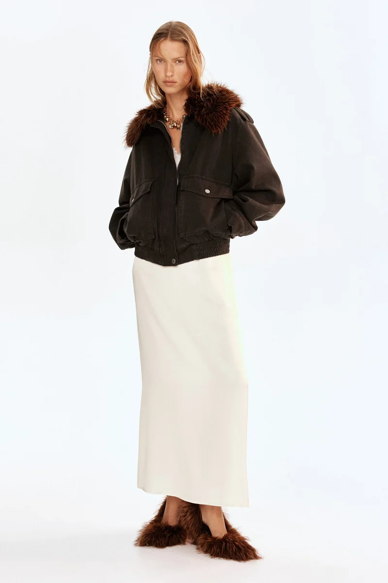 اتش اند ام جاكيت فضفاض بقبة عالية