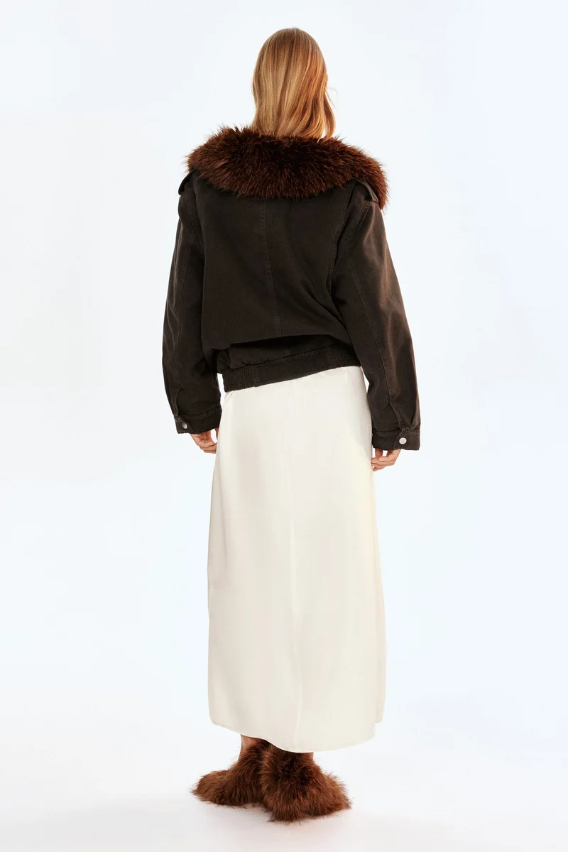 اتش اند ام جاكيت فضفاض بقبة عالية