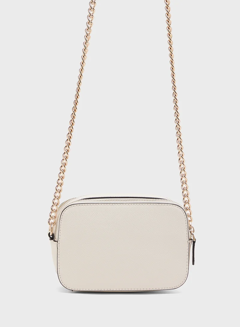 جس NOELLE II CROSSBODY CAMERA