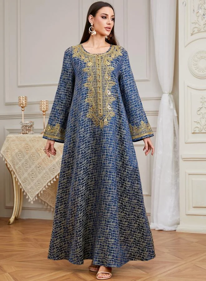 تايك تو جلابية بتفاصيل رقعة ترتر وقماش بارز الملمس