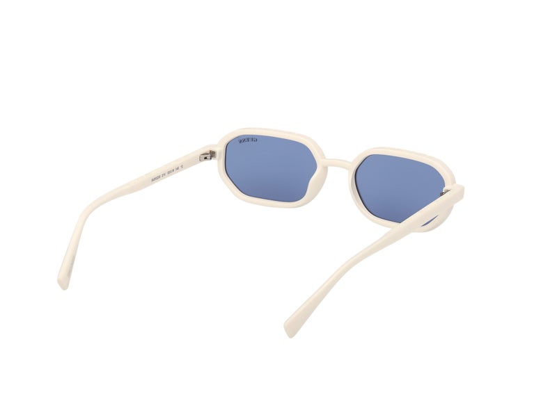 GUESS Gu0023321V53 Shape Sunglasses  - Image 5
