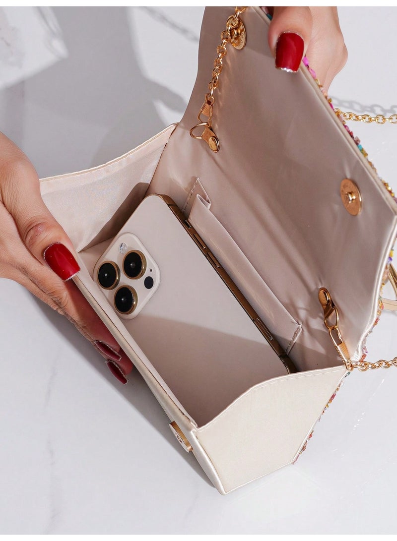 حقيبة سهرة نسائية كلتش بتصميم أنيق مزين بأحجار ملونة مع مقبض معدني وسلسلة قابلة للفصل - Image 3