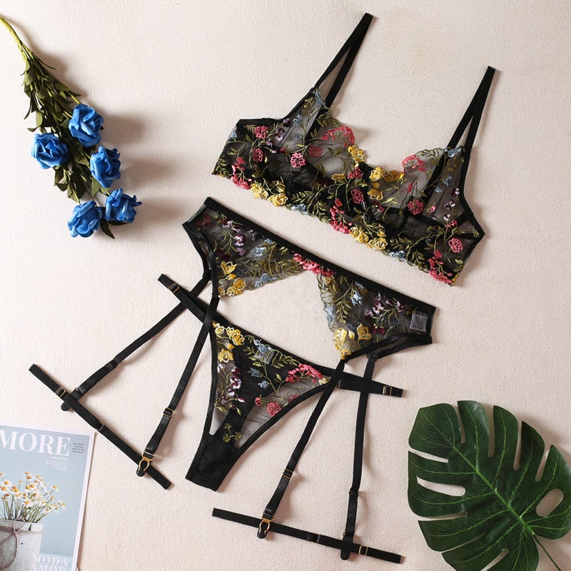 2022 explosions high-end embroidery multi-color small floral lingerie four-piece source - Image 1