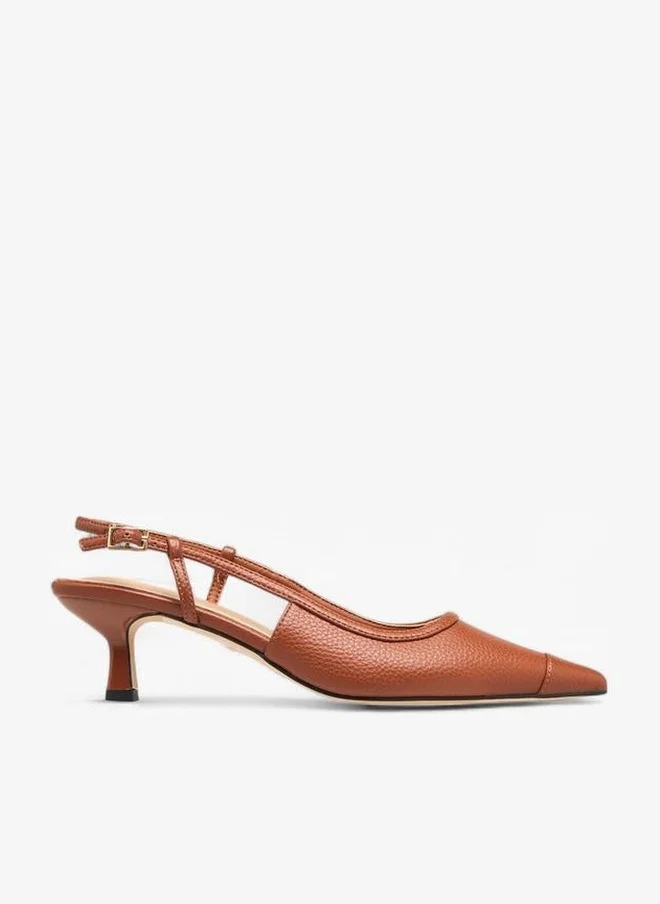 بابريكا Textured Pointed Toe Shoes With Buckle Closure And Kitten Heels