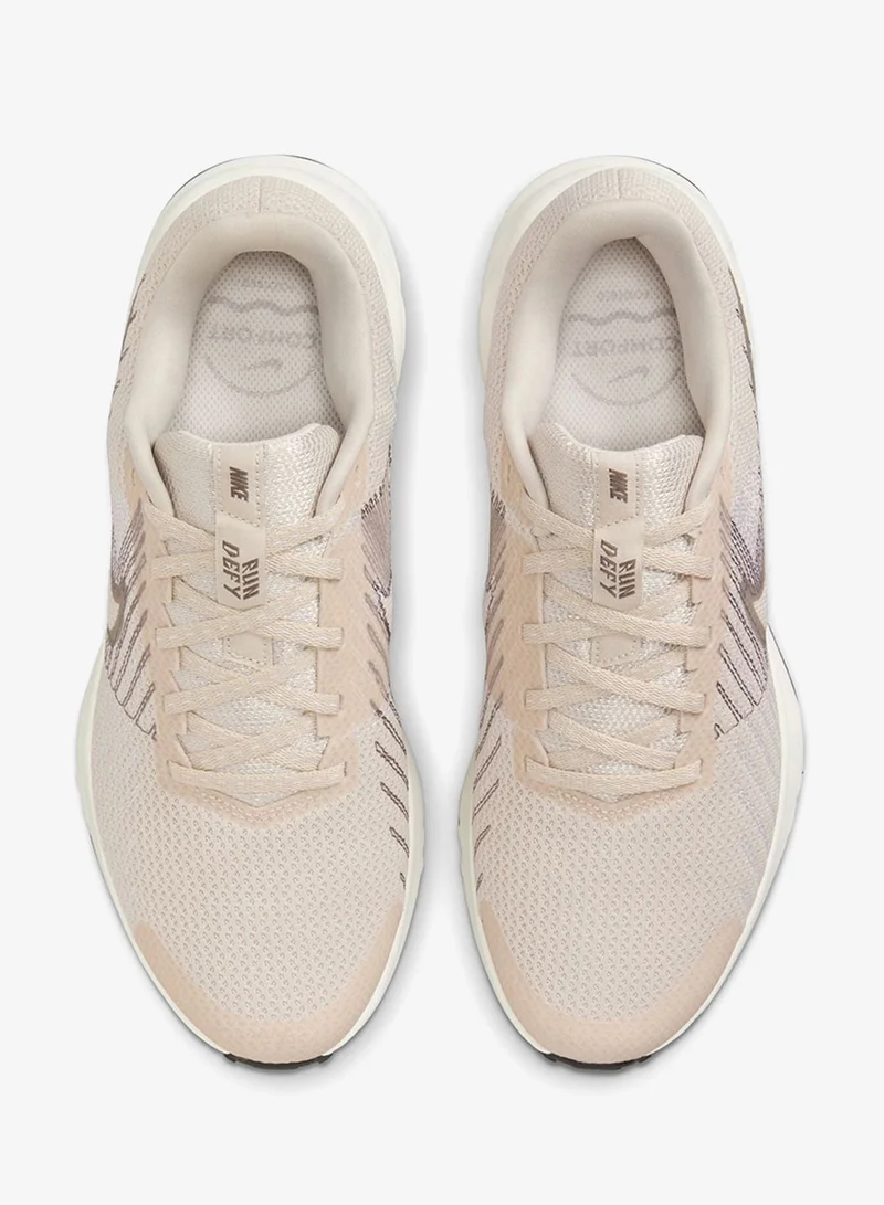 نايكي ران ديفاي