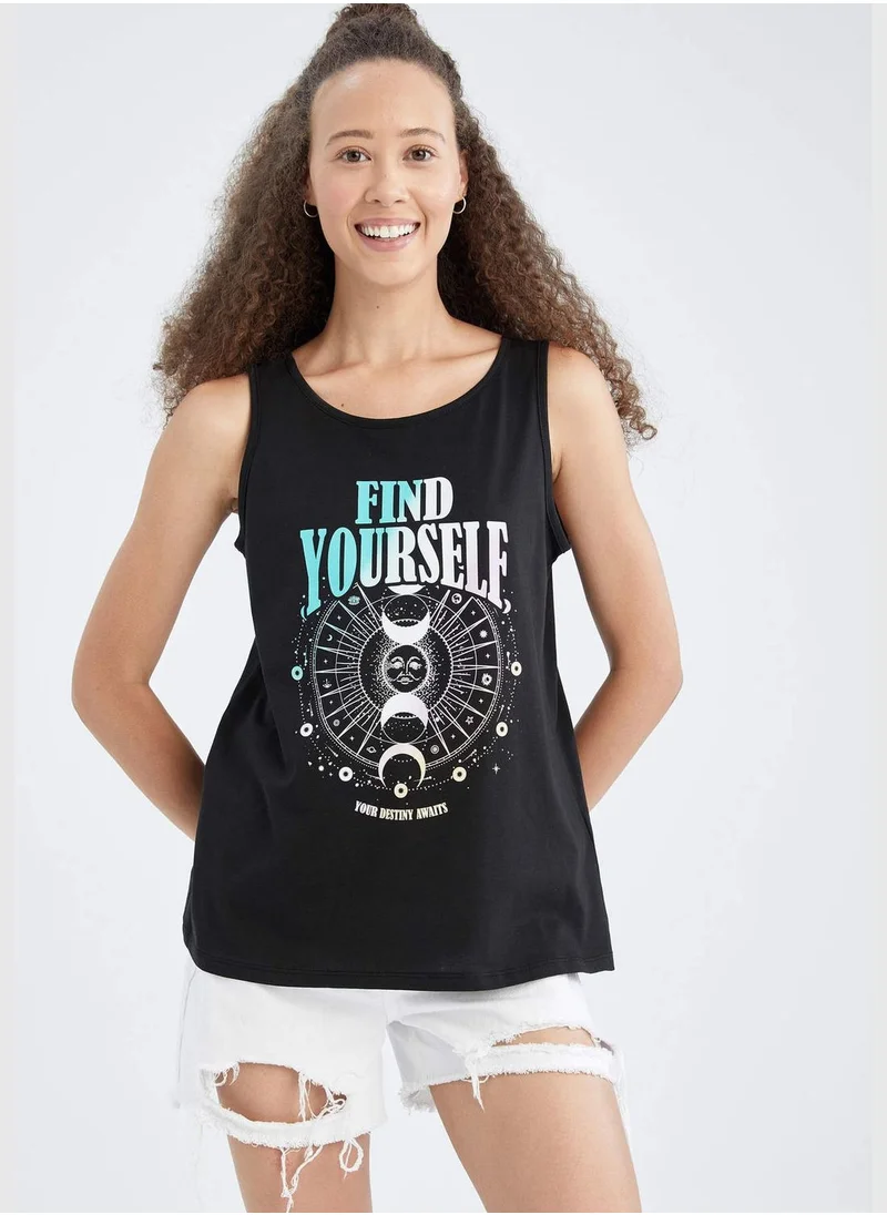 ديفاكتو Regular Fit Sleeveless Varoque Print Vest