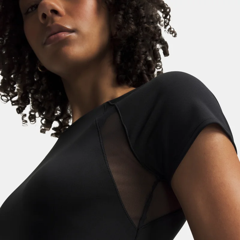 Under Armour Black Women's Motion Mesh Training T-Shirt for Women | Best Price UAE
