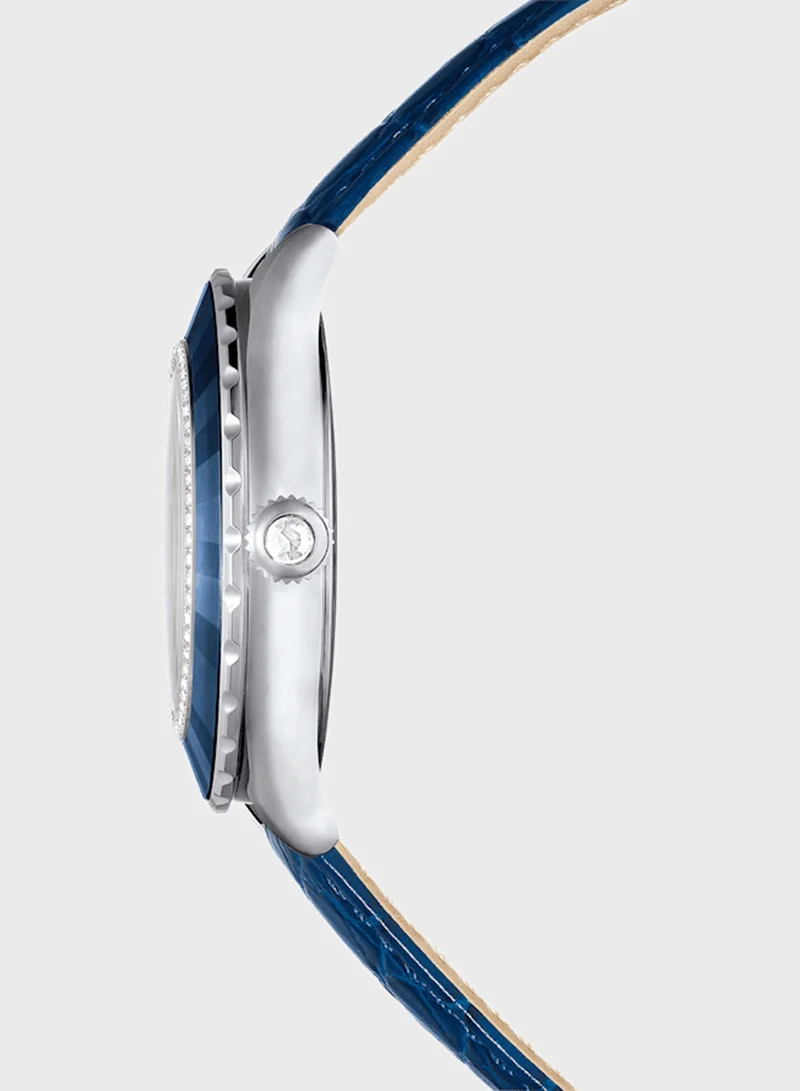 سواروفسكي Lather Strap Analog Watche
