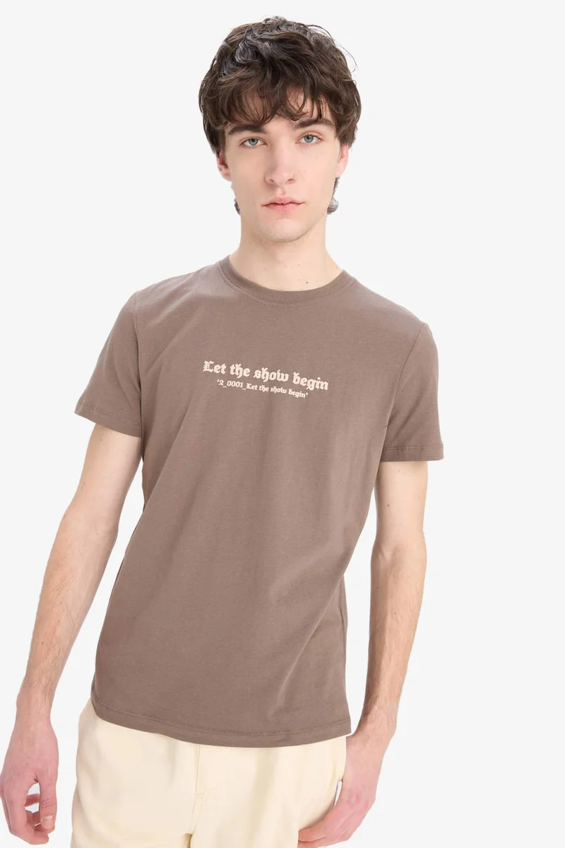 ديفاكتو Slim Fit Crew Neck Printed Short Sleeve T-Shirt