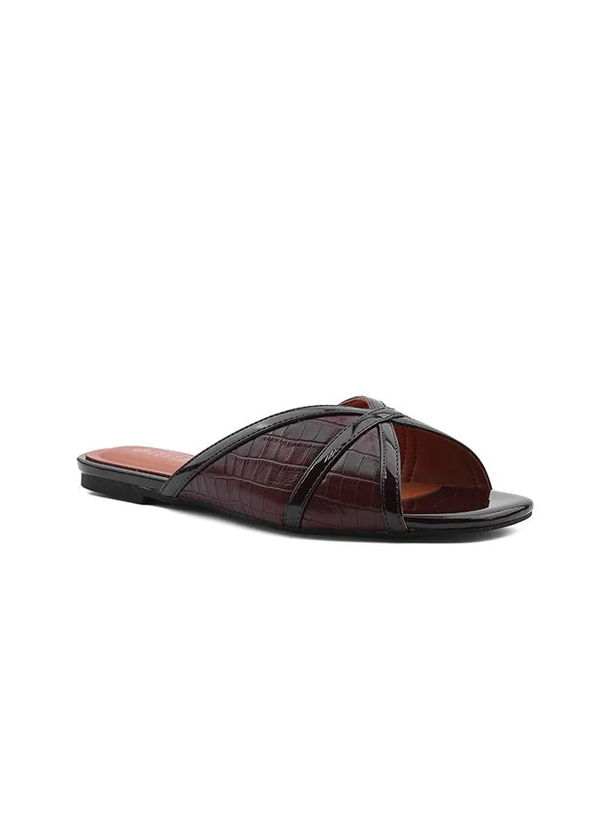 كابلي Flat Slipper – Minimalist Summer Wear