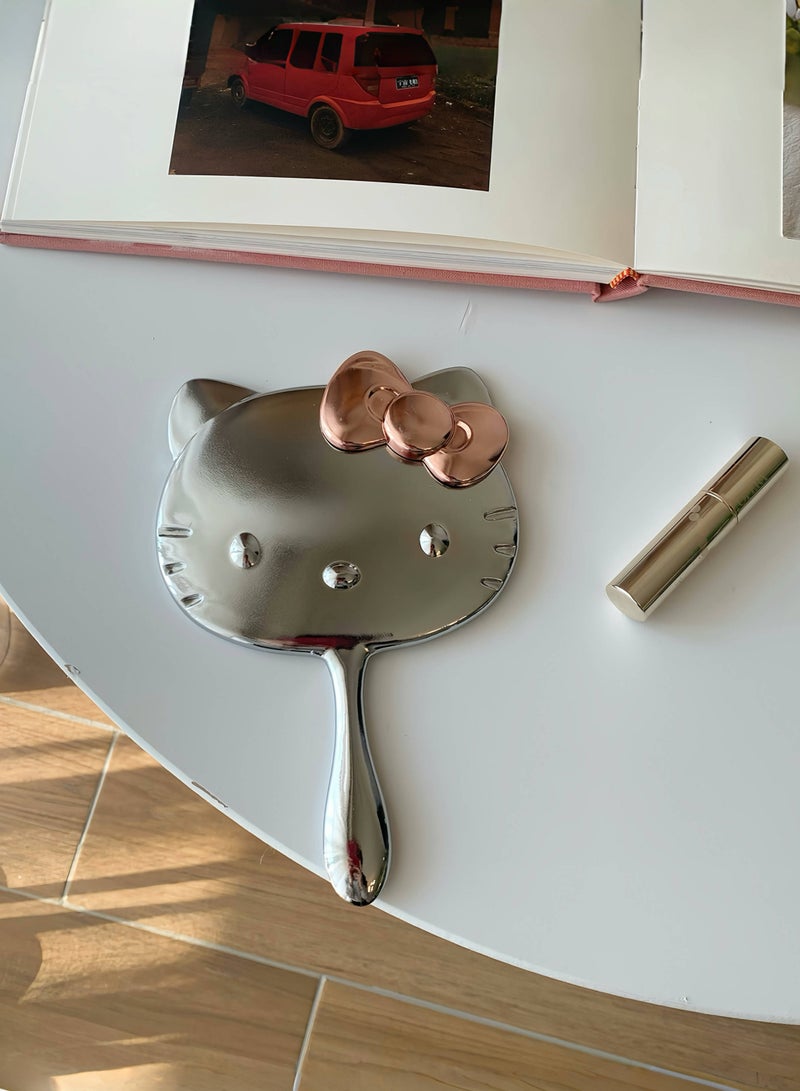 مرآة مكياج محمولة كاوايي، مرآة مدمجة ومريحة للسفر والاستخدام اليومي - Image 1