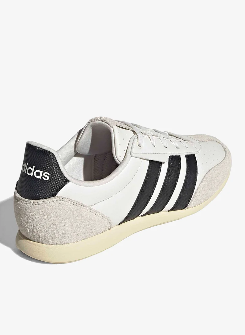 Adidas CWHITE/CBLACK/WARVAN Barreda Lo for Women | Best Price UAE