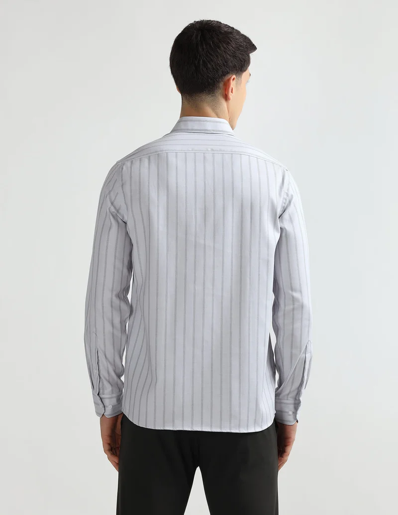 Arrow Light Grey Manhattan Slim Fit Auto Press Flx Shirt for Men | Best Price UAE