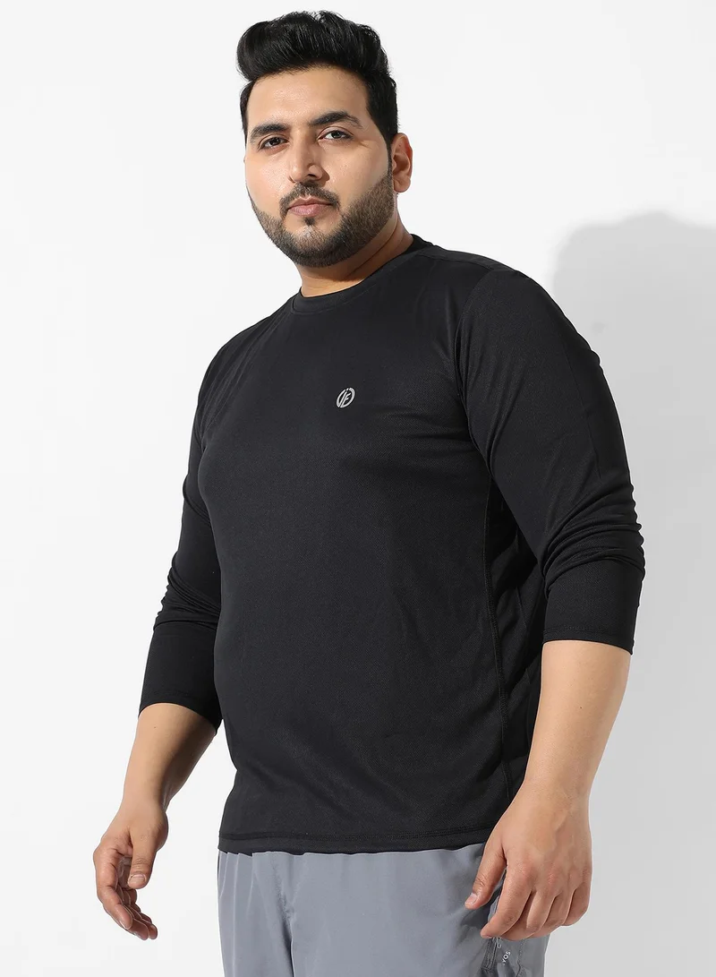 Instafab Plus Men's Solid Black Regular Fit Activewear T-Shirt