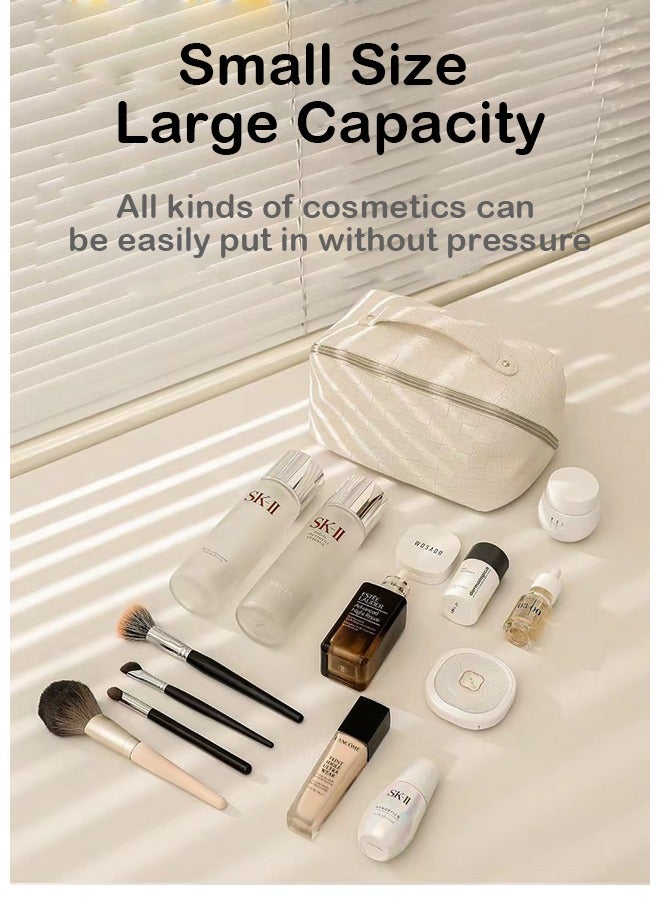 منظم مكياج محمول عالي الجودة للسفر - خمسة أقسام (أسود) - Image 5