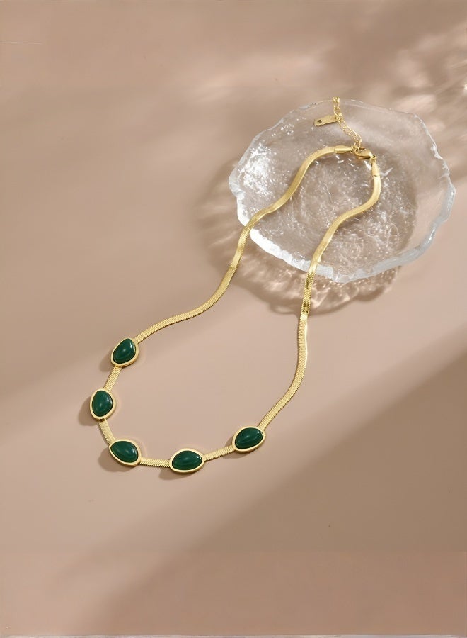 X23051903CF emerald necklace, earrings and bracelet - Image 4