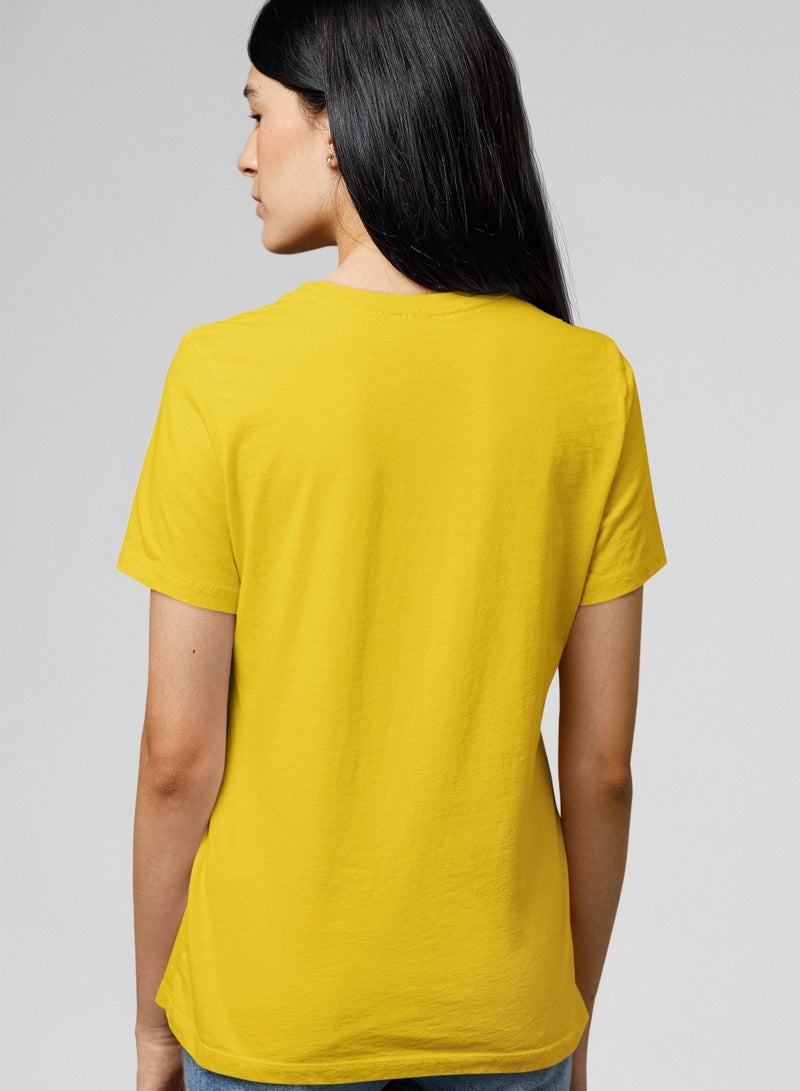 MERCH Hot Mess Cotton T-shirt - Vibrant Yellow Tee With Saber From Fate/Stay Night Anime - Image 2