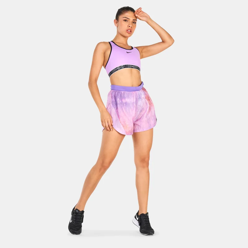 Nike Women's Swoosh On The Run Medium-Support Sports Bra