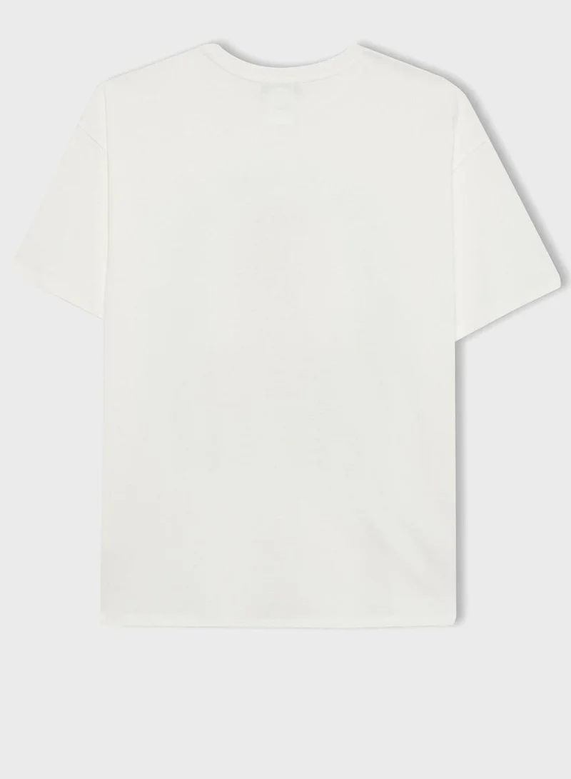 DeFacto  Oversize Fit Tupac Shakur Licensed Crew Neck Print for Women | Best Price UAE