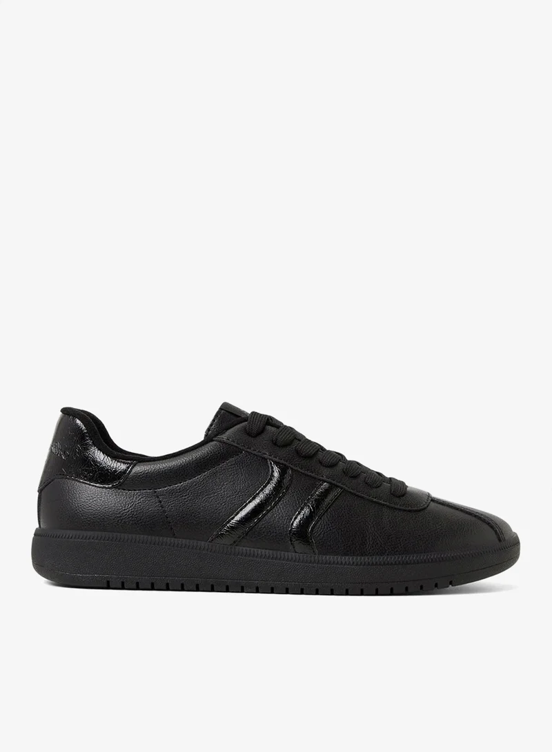 CHIC Lace Up Sneakers