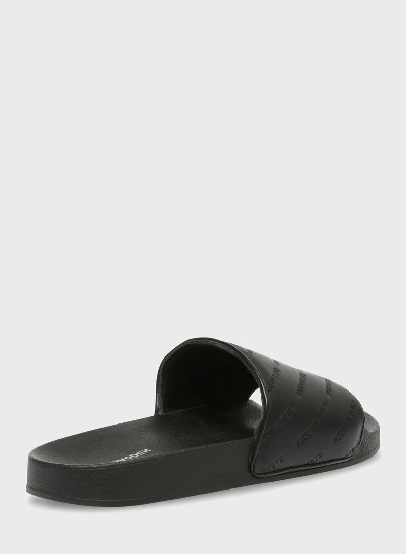 STEVE MADDEN Tevon Casual Slip Ons