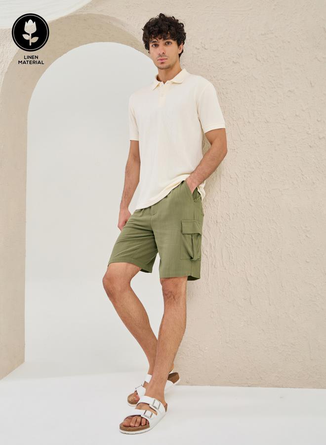 ستايلي شورت كارغو بقصة مريحة من مزيج الكتان السادة - Image 1