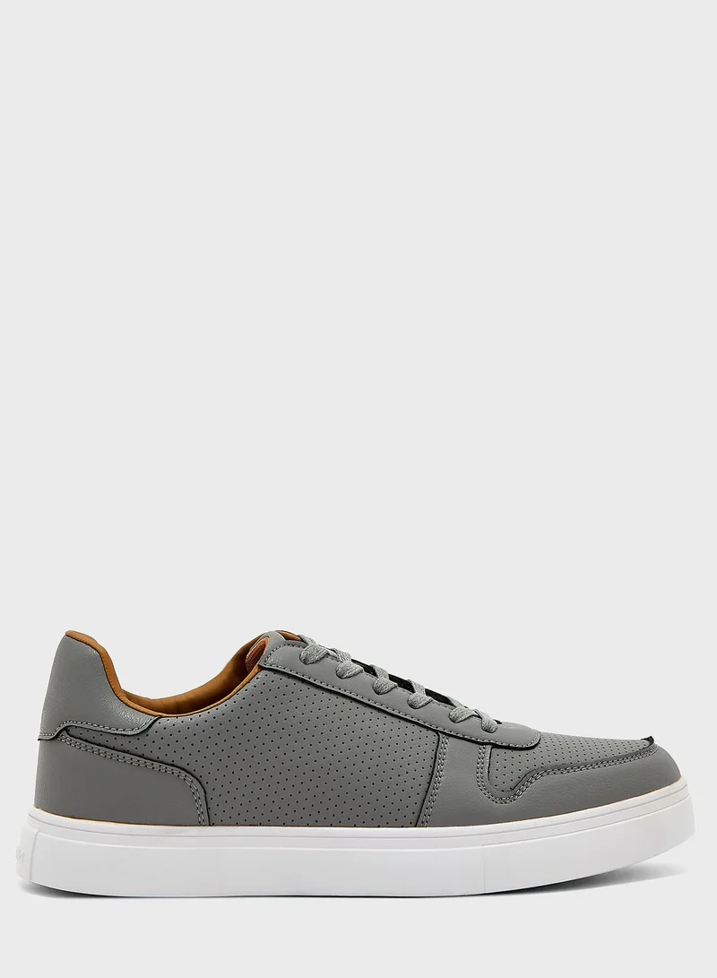 OFF LIMITS Spanning For Off Limits Casual Sneakers