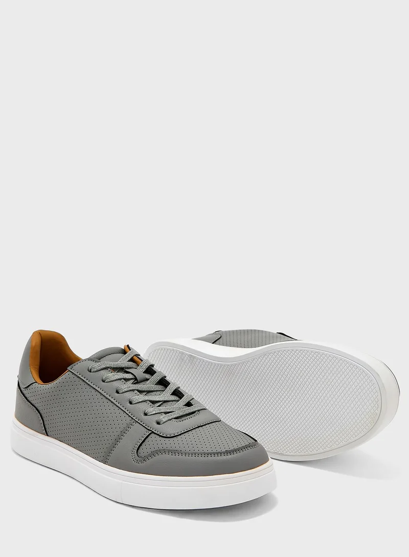 OFF LIMITS Spanning For Off Limits Casual Sneakers