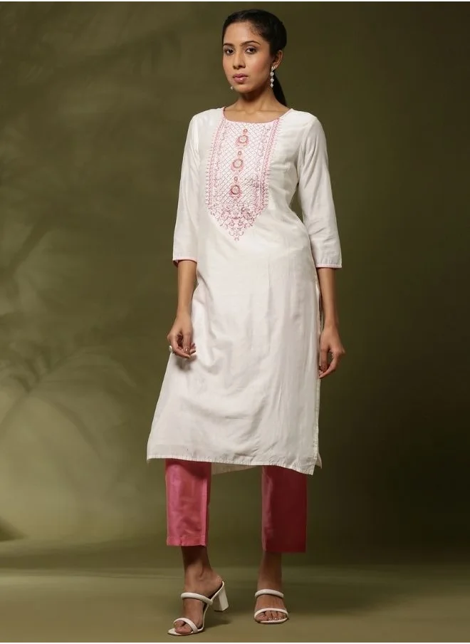 Abhishti Embroidered 3pc kurta set- offwhite