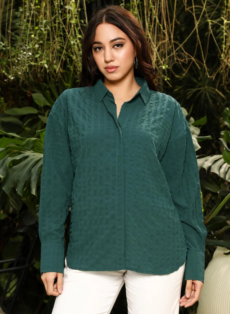 PINACOLADA  Women's Emerald Green Chunky-Seersucker Oversized Shirt | نساء | أكمام طويلة | سادة | طوق منتشر | كاجوال كبير الحجم | قميص for Women | Best Price UAE