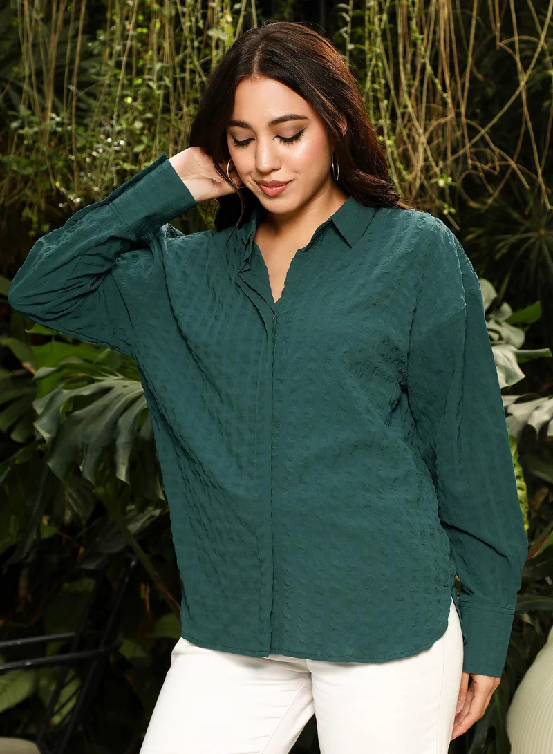 PINACOLADA  Women's Emerald Green Chunky-Seersucker Oversized Shirt | نساء | أكمام طويلة | سادة | طوق منتشر | كاجوال كبير الحجم | قميص for Women | Best Price UAE