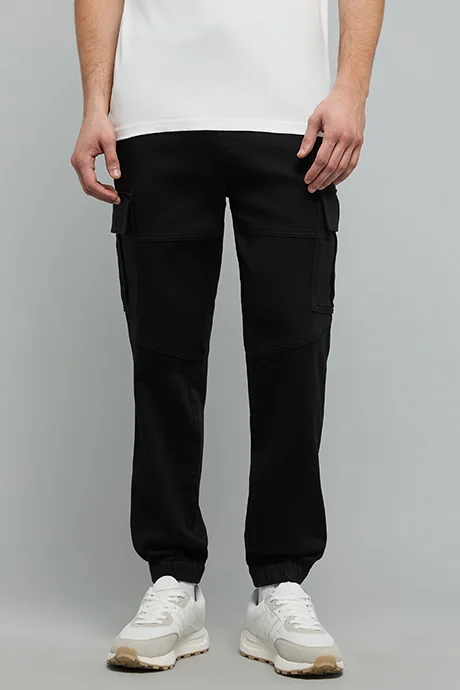 أر أند بي Solid Cargo Jeans with Button Closure
