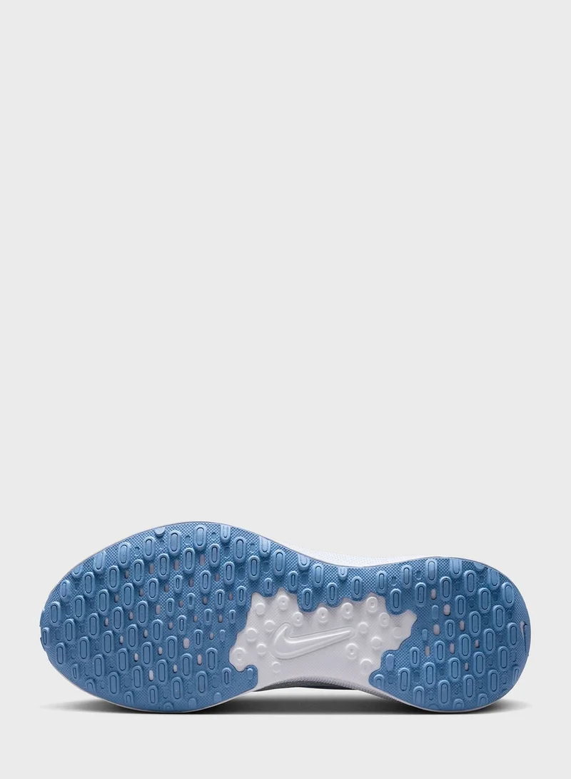 Nike Revolution 7
