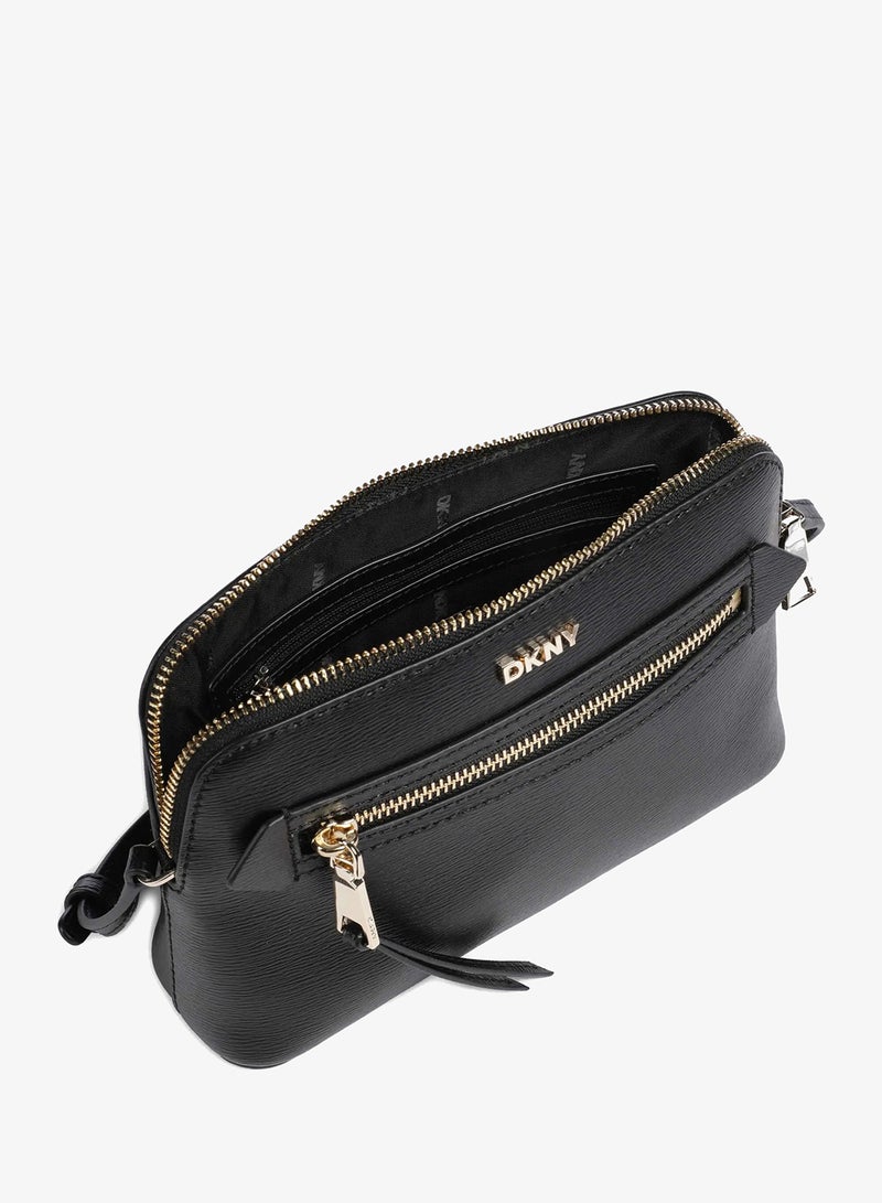 دكني حقيبة بريانت بحمالة علوية وحزام كتف بتفاصيل شعار - Image 5