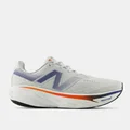 New Balance Grey