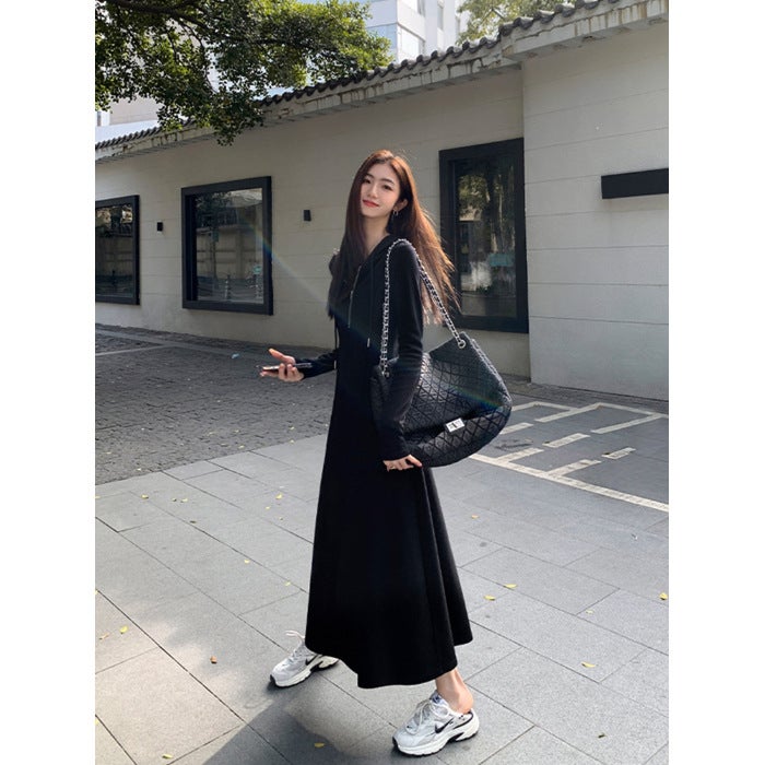 High-end feeling super good-looking temperament French dress slim slim black casual hooded sweater dress womens spring Black - Image 1