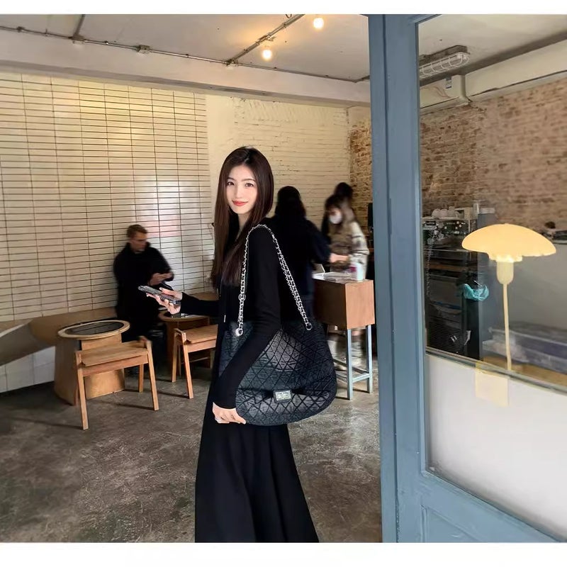 High-end feeling super good-looking temperament French dress slim slim black casual hooded sweater dress womens spring Black - Image 4