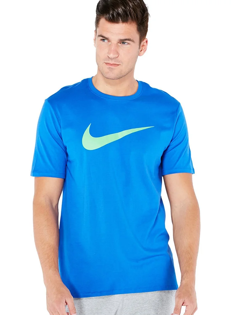 Nike Swoosh T-shirt
