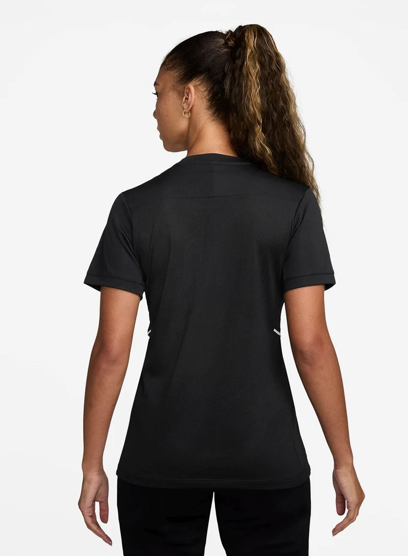 نايكي تيشيرت دراي فيت أكاديمي