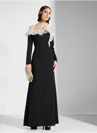 Off Shoulder Dress With Statement Ruffles - pzsku/Z7EE3844C07D4CE7587B0Z/45/_/1742372552/c39d90d7-d6c6-4048-ada2-28c86e81f496