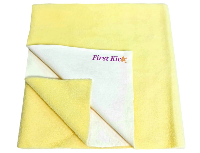 First Kick ورقة جافة مضادة للتجاعيد من فيليس إضافية الامتصاص سريعة الجفاف للأطفال، واقي سرير الأطفال، ورقة أطفال مقاومة للماء، حجم كبير 140x100 سم، عبوة من 1، أصفر - Image 1