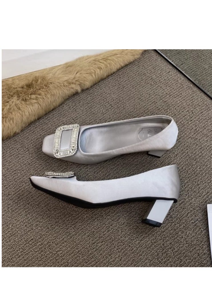 Women's High-End Design And Exquisite Sandals  - Image 1