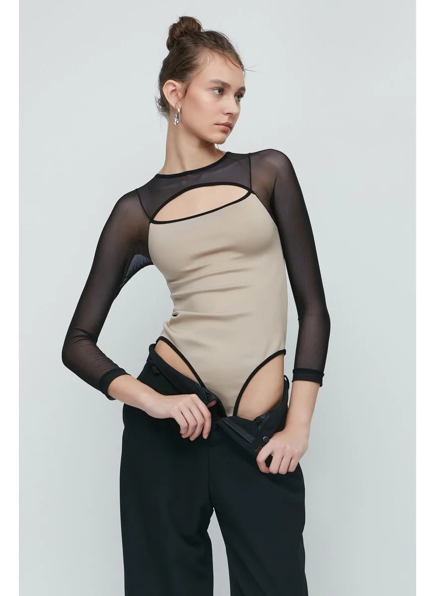 سي اند سيتي Tulle Detail Long Sleeve Bodysuit 9153 Mink