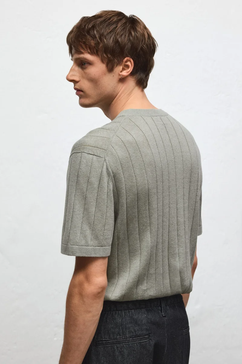 H&M  Regular Fit Knitted T-shirt for Men | Best Price UAE