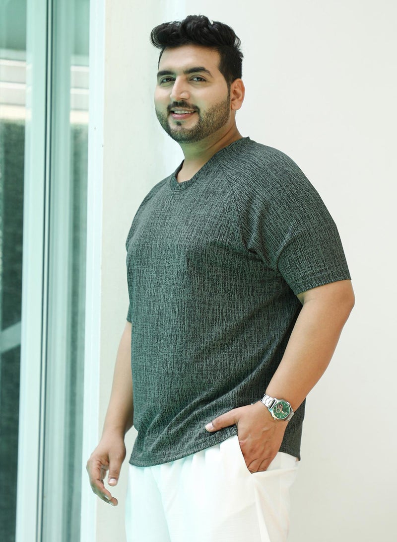 Instafab Plus Men's Emerald Green & Midnight Black Contrast-Heathered Knitted T-Shirt - Image 3