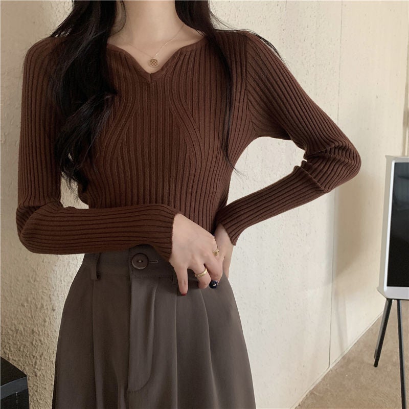 Low Collar Black Base Shirt Womens Spring 2024 New Style Interior Fashion Fashionable Western Style Sweater Unique Knitted Top Coffee - Image 1