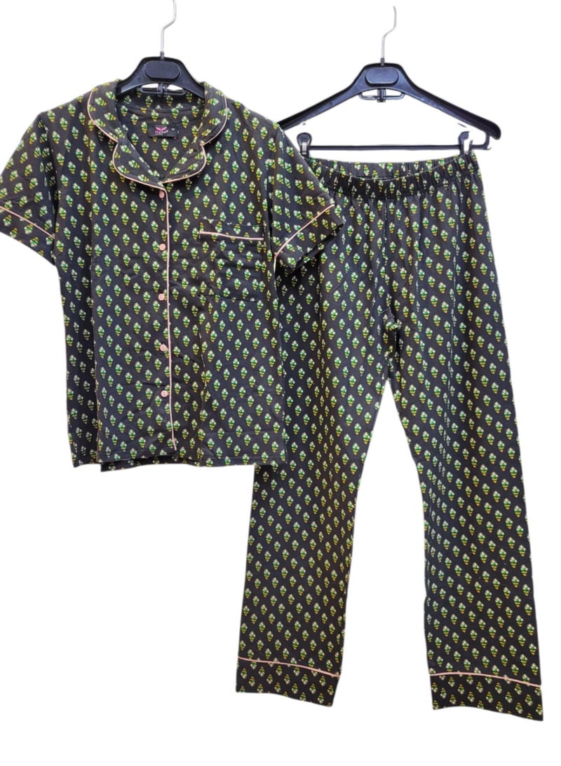 KERA Cotton women buttoned printed short sleeve pajamas set - Image 2