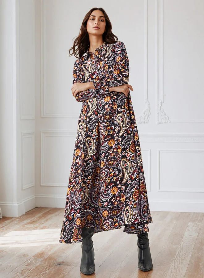 ايكونيك فستان ترابيز بياقة وطبعة بيزلي أيقونية