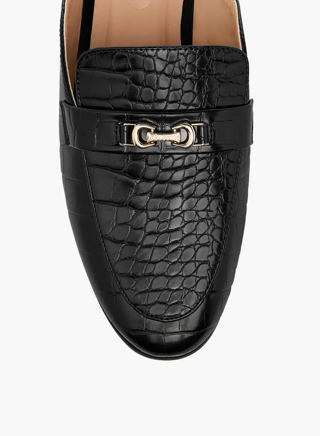 سيليست Women's Textured Slip-On Mules